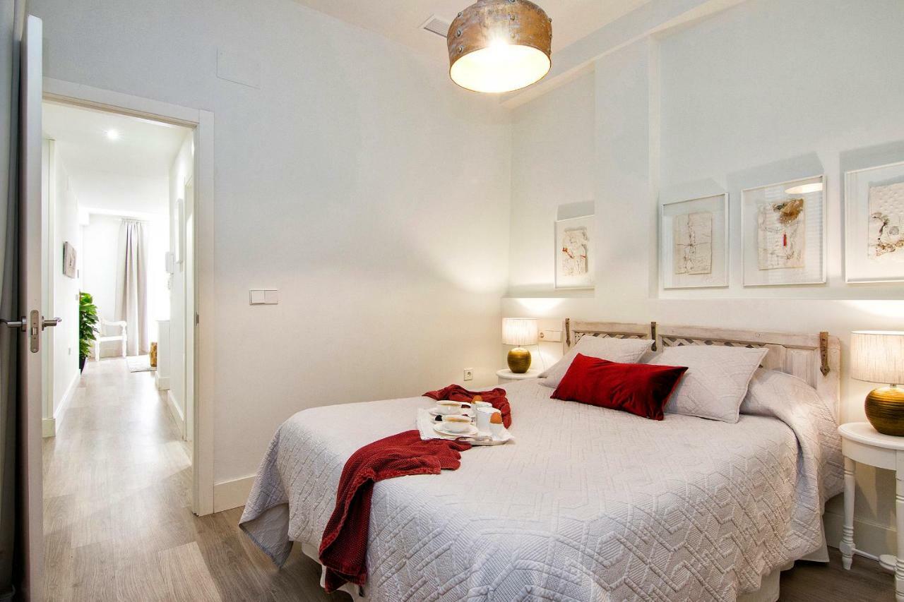 Central Deluxe Apartments Гранада Экстерьер фото